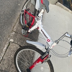 折りたたみ自転車の画像