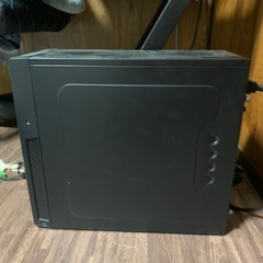 デスクトップPC(ゲーム)周辺機器付きの画像