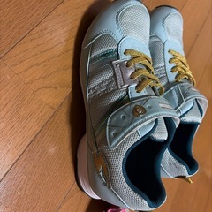 スニーカーの画像