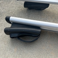 レネゲード　THULE　ルーフバーの画像