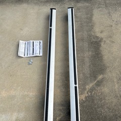 レネゲード　THULE　ルーフバーの画像