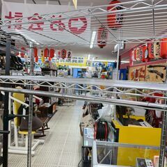 メタルラック ハンガーラック付き 3段 収納家具の画像