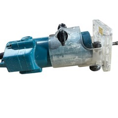 Makita トリマー 3707F 440Wの画像