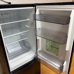 2020年製　東芝 冷蔵庫 153L 右開き 2ドア 幅47.9cm 静音設計 うるおいラップ野菜室 GR-W15BS ブラック系 の画像