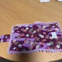 携帯、財布付きショルダーバッグ、カード入れ
の画像