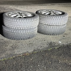 マナレイスポーツ13インチ ホイール付きスタッドレスタイヤの画像