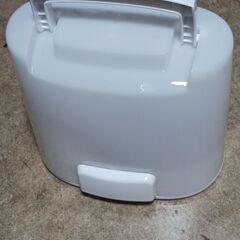 2023年製　コードレスアイロン　パナソニック　NIQL300の画像