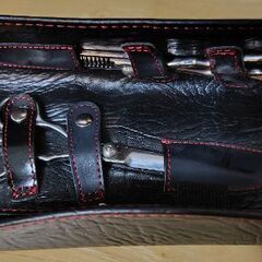 ヘアカット用ハサミ　2本セット ケース付きの画像