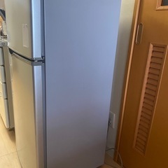 シャープ冷蔵庫の画像