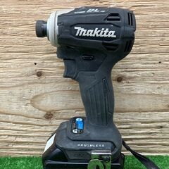 【SIW】makita マキタ TD172DRGXB 黒 18V充電式インパクトドライバ バッテリー2個、充電器付き ①【中古動作品】の画像