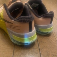 Nike women メトコン8スニーカー の画像