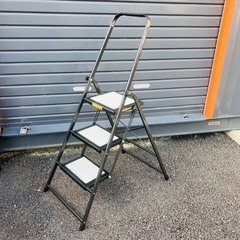 新品　3段ステップ　脚立の画像