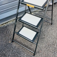 新品　3段ステップ　脚立の画像