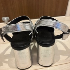 WEGOサンダルの画像