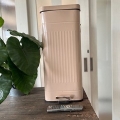 インダストリアルダストボックスの画像