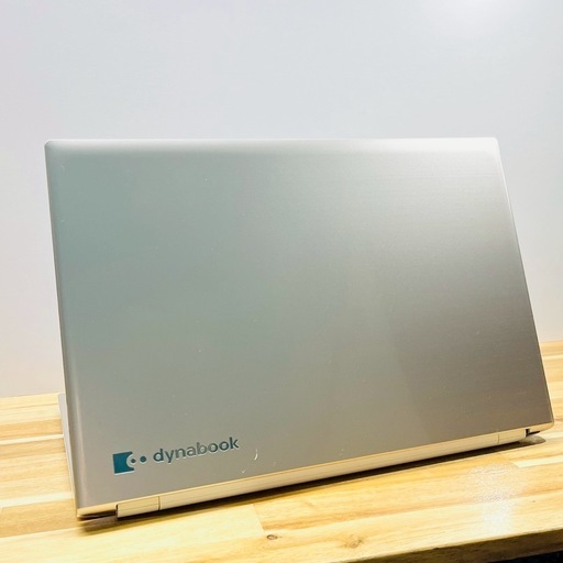 新品SSDノートパソコン dynabook / サテンゴールド Windows11 メモリ8GB SSD256GB 15.6インチ D