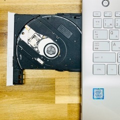 新品SSDノートパソコン dynabook / サテンゴールド Windows11 メモリ8GB SSD256GB 15.6インチ DVD カメラ Bluetooth Wi-Fi テンキーの画像