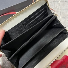 DaTuRa 財布の画像