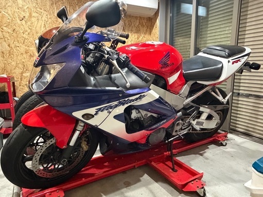 CBR929RR    ファイヤーブレード 実働