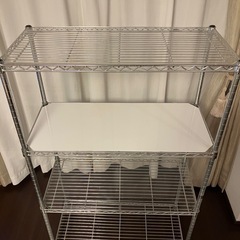 4段メタルラックの画像