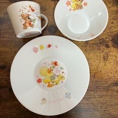 スージー・ズー　KFCコラボ　食器３点セットの画像