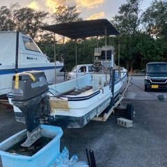 船　船外機　レジャーの画像