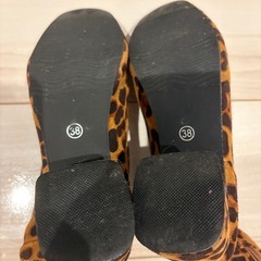 ヒョウ柄ブーツの画像