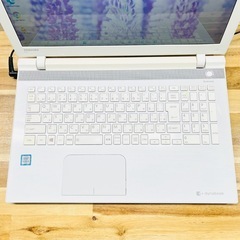 新品SSD ノートパソコ東芝 dynabook / ホワイト Windows11 Core i3 メモリ8GB SSD256GB 15.6インチ DVD カメラ Wi-Fi テンキー オフィス  の画像