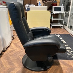 1161 NITORI リクライニングパーソナルチェア BKの画像