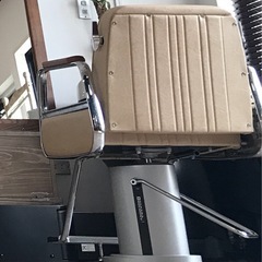 タカラベルモント　電動　チェアベースの画像