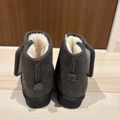 パンダムートンブーツの画像