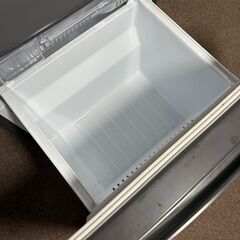 【美品】MITSUBISHI 2ドア冷蔵庫 MR-P15J 146L 一人暮らしの画像