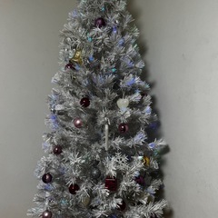 ホワイト クリスマスツリー 電飾つき付きの画像