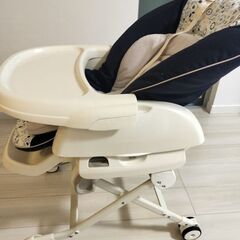 COMBI　ハイローチェアの画像