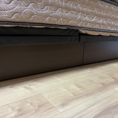 【無料】シングルベッド２つの画像