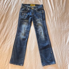 【リーバイス】黄タグ レディース27インチ ブーツカットデニムの画像