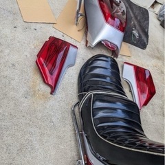 ホーク3 外装一式、シート
の画像