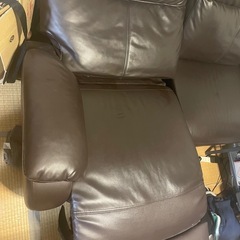 電動リクライニングソファー　チェアの画像