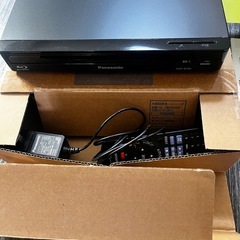 Panasonicテレビ+プレイヤー+テレビ台の画像