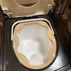 ポータブルトイレ🚽未使用品の画像