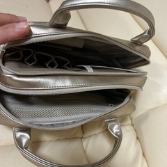 ARTISAN&ARTISTポーチの画像