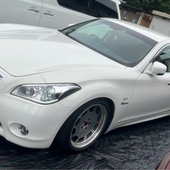 FUGA ハイブリッド車  車検2年付