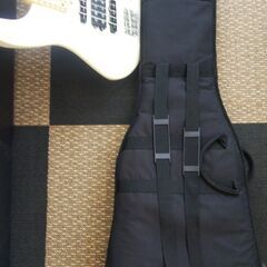 ATELIER Z エレキベースの画像