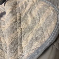 冷感シーツとタオルケットの画像