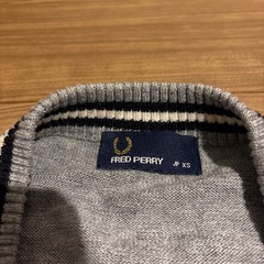 FRED  PERRYカーディガンの画像