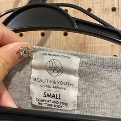 beauty &youth長袖Tシャツの画像