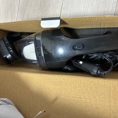 炊飯器とバキュームクリーナー 車の画像