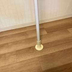突っ張りタイプ　洗濯物干しの画像