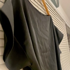 UNIQLO ボートネックワンピース　の画像