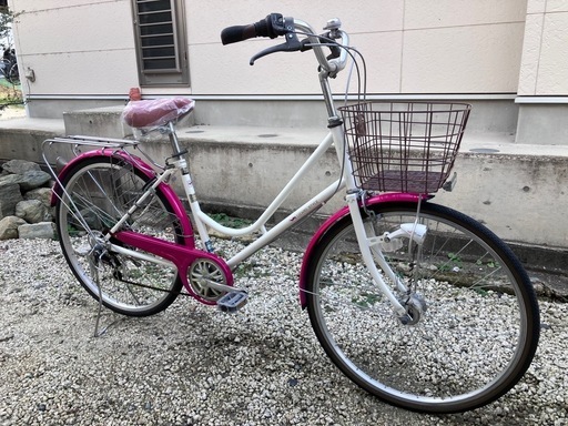 674、オシャレママチャリ26インチ(桃白)